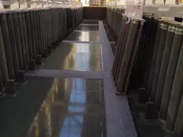 Pasillo entre módulos de FRP